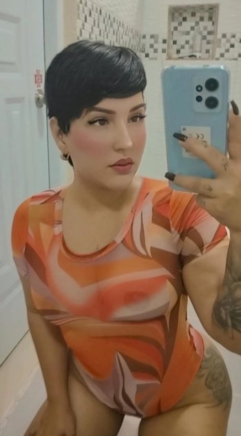 Lista para sexo anal y oral, lista para sacarte esa rica leche 🥛👅💦.