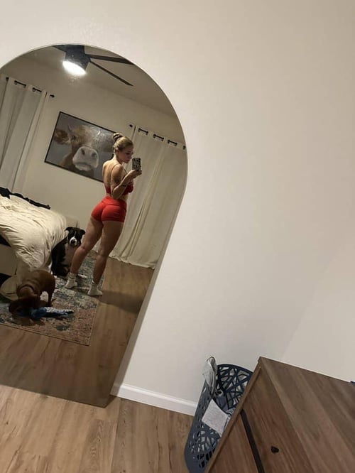 Pretty with a nice titties,Ready to fuck,My place or yours (305) 504-6954