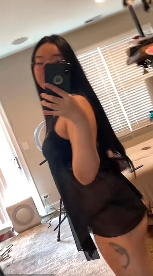 I AM AN ASIAN CALL GIRL THAT WANTS YOU SO DEEP INSIDE OF ME