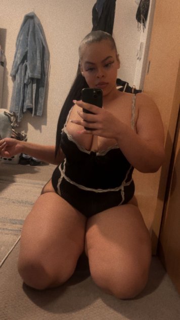 Your favorite curvy vixen💕duos💕💦Fetish friendly 💦
