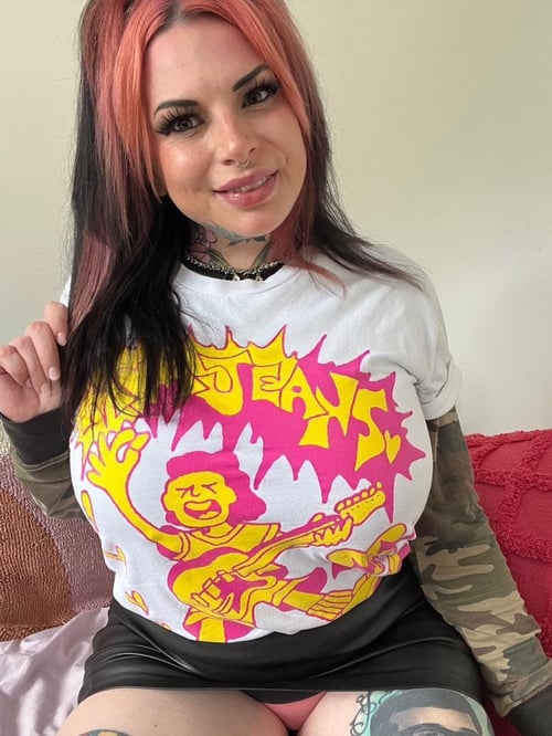 I’m a❤️professional 💯sexworker👅hit me up if you’re down to have fun💯🥰