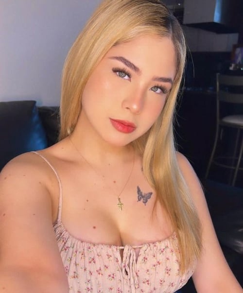 I’m available for Incall or outcall,my Snapchat is @queen_rose2790