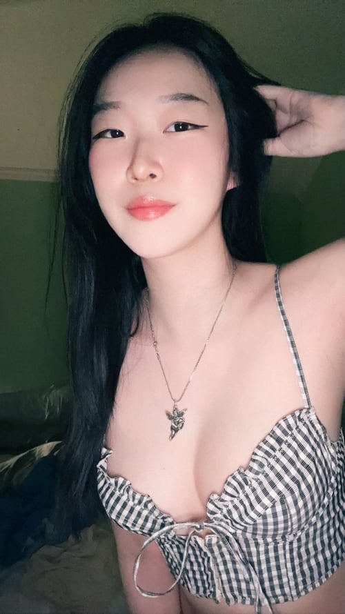 I AM AN ASIAN CALL GIRL THAT WANTS YOU SO DEEP INSIDE OF ME