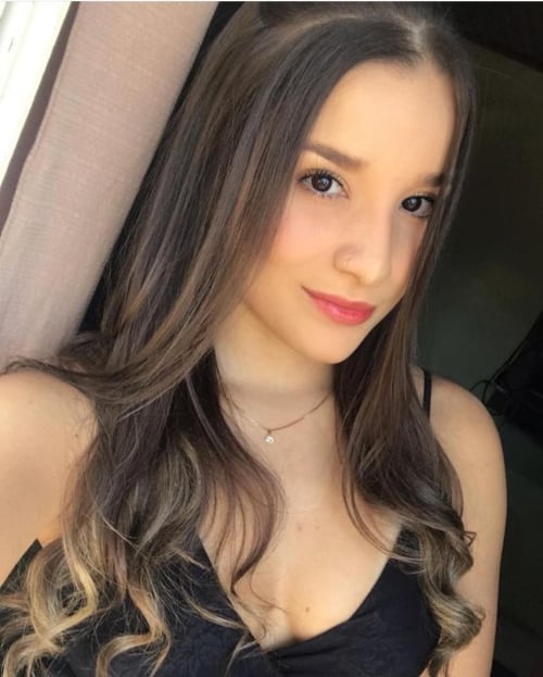 I’m available for fun ❤️🥰😍