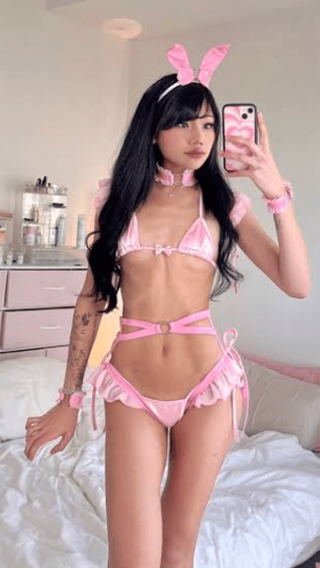 NAUGHTY ASIAN LADY AVAILABLE NEXT DOOR FOR YOU DEEP INSIDE Me.