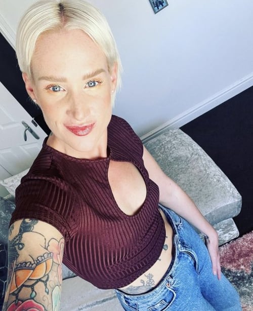 I’m available now 😘