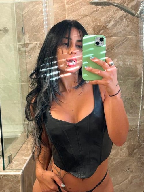 Andi baby available for meets 👅💋💦add up on Snapchat( andirodrigues24) number