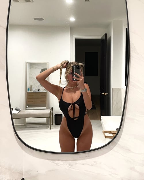 I'm available 24/7 incall/outcall and car sex 🍑💦