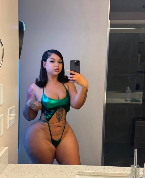 Bad Bitch👅💦🍆but you know I’m Classy💯🤤😍