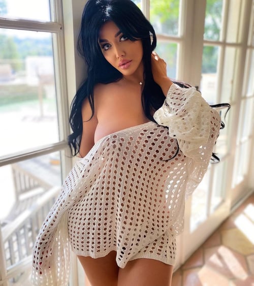 100% REAL Big boobs, tight and creamy pussy😋, pretty and sweet