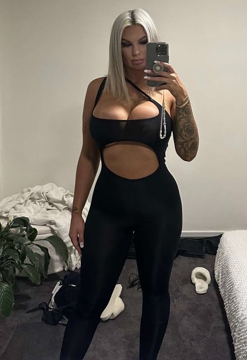 VERY NASTY ESCORT GIRL IN TOWN ๐โ
โ
๐๐
๐
๐ฆ