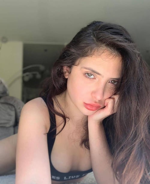 Available for incalls and outcalls