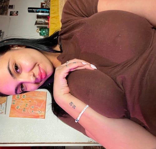 I offer Affordable massage and sex