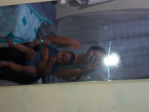 am Colombian and I only accept cash you can write to me I am available 24 hours