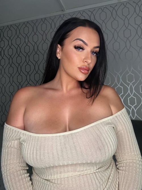 Available for 🔞🍆💦💋