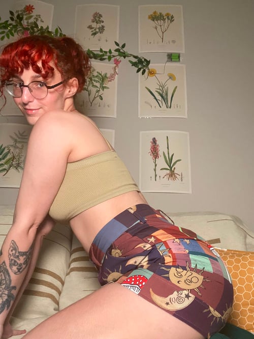 I offer affordable massage with sex I’m professional discreet and genuine