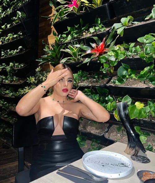Available for incall and outcall 💦😍 accept Pay cash