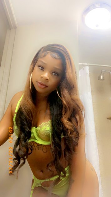dreamy KREAMY sexy Cali babe 👅😏