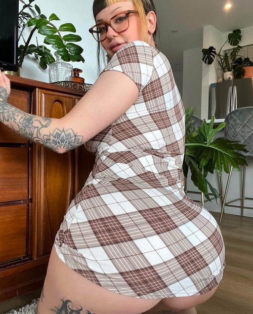 I’m AVAILABLE FOR HOOKUPS 🍑TEXT ME: +1 (937) 618-5588 Instagram: helen_thomp46