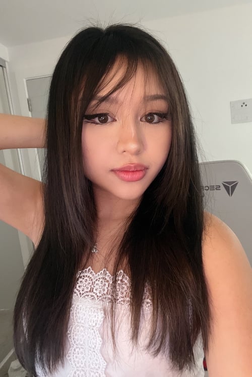 NAUGHTY ASIAN LADY AVAILABLE NEXT DOOR FOR YOU DEEP INSIDE Me