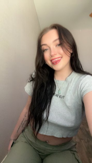 FACETIME SHOW💦🌸,MEETUP,SELL NUDES 🍑 AND 😍 VIDEOS!!!!