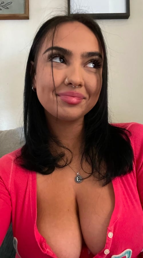 I offer Affordable massage and sex
