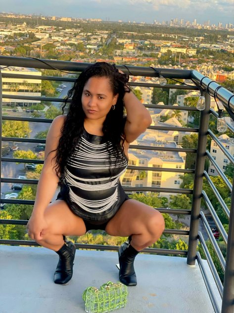 Estoy disponible bebe pago en efectivo amor