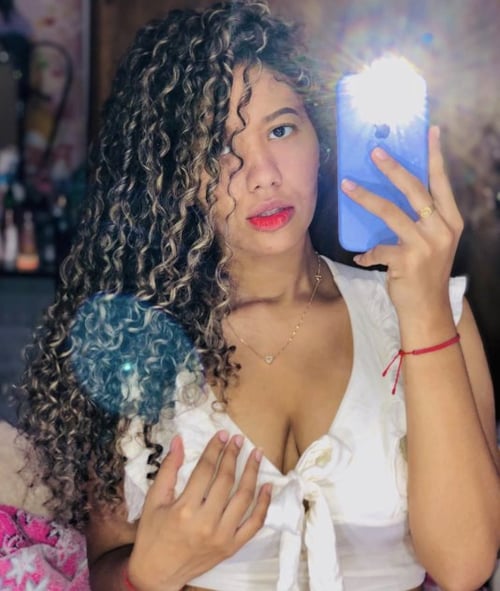 🌝 I do FaceTime, videos, Snapchat fun and I’m available to meet for f