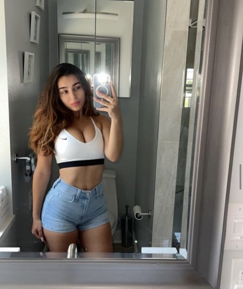 Iโm available for fun both incall๐๐ and outcallโค๏ธ๐๐