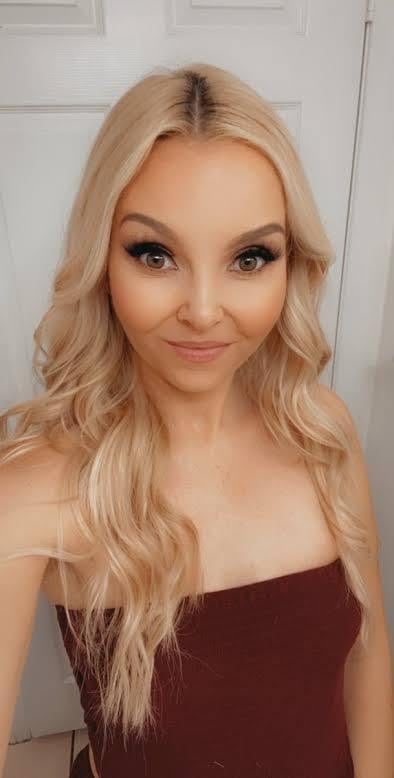 Hey, I’m free and available for hookups casual fun and escorts services👅