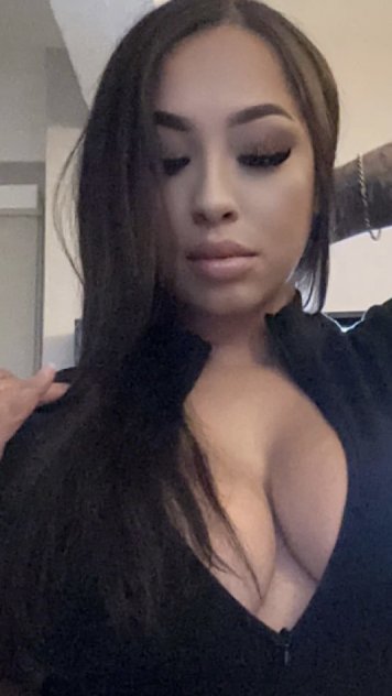 AVAiLABLE NOW 😋🥵