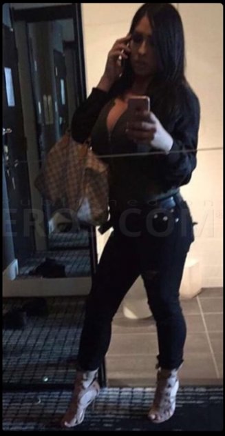 Ready to have some fun ? Ask me about my 2 girl special