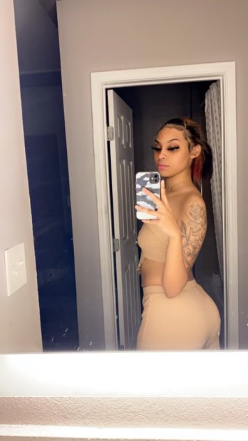 READY TO FULFILL YOUR FANTASY😋
