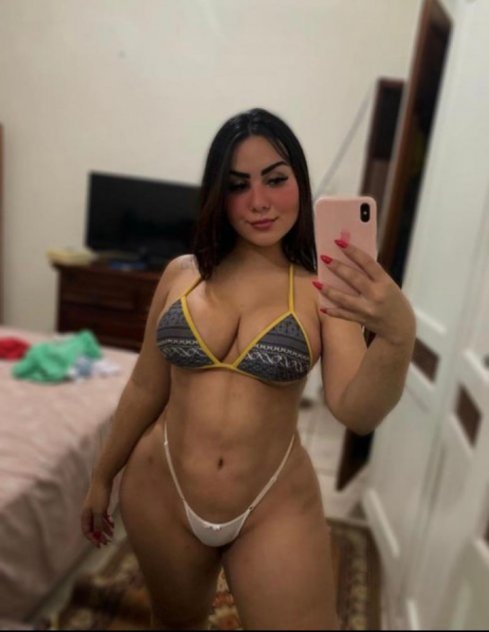 Iโm available for hookup ๐๐๐ฅตHMU for a great time๐๐นpic/vids for sale๐ฅฐ