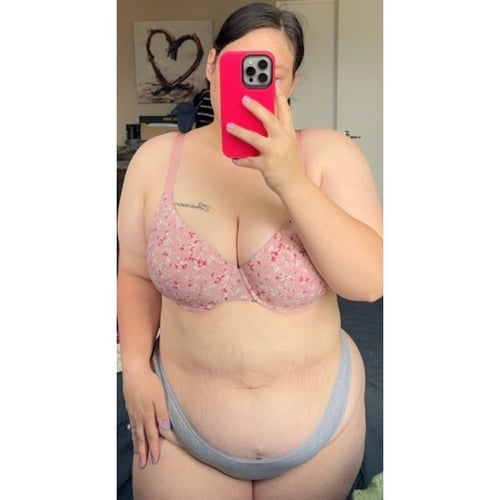 Hi gentlemen Available for fun 24/7 incall&outcall services FaceTime