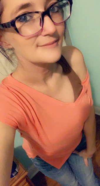 I’m into mature and established gentleman🤭SC: glennlisa26