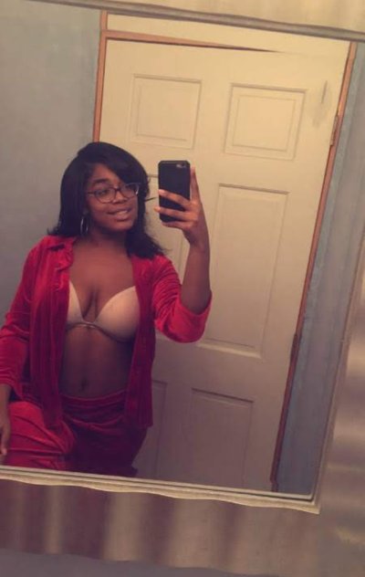 🥰 Come Have Some Fun With Me 😝 Curvy Chocolate Babe 😊 DEEP THROAT