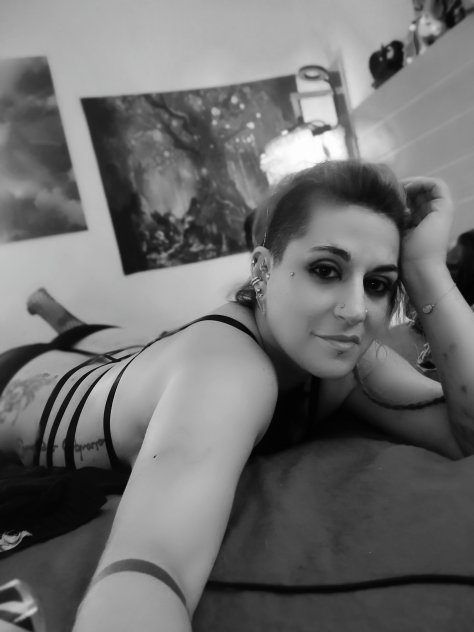 Exotic Arab Girl Just Wants to Have Fun! 🌴🌟