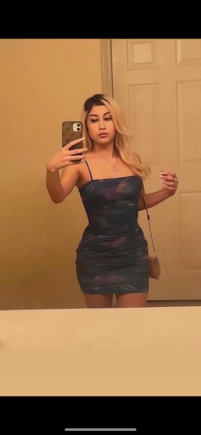 Sweet Petite treat. You will love it here I promise 🥰😘
