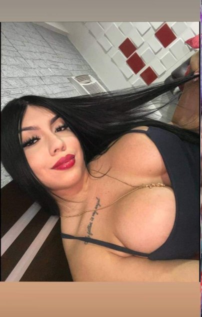 Tetas para llevar y comer aquí