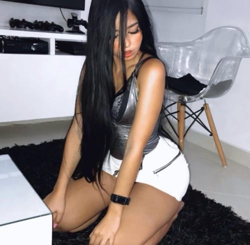 I’m available for both incall and outcall