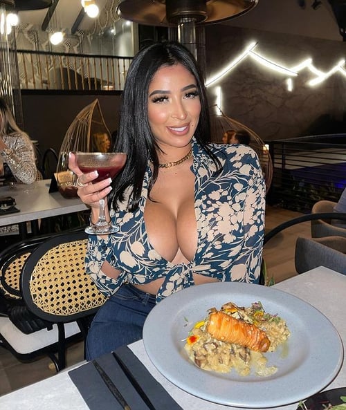 Sexy 🔥🔥🔥 Latina 😈😈 Let’s Have A Naughty Time🔥🔥
