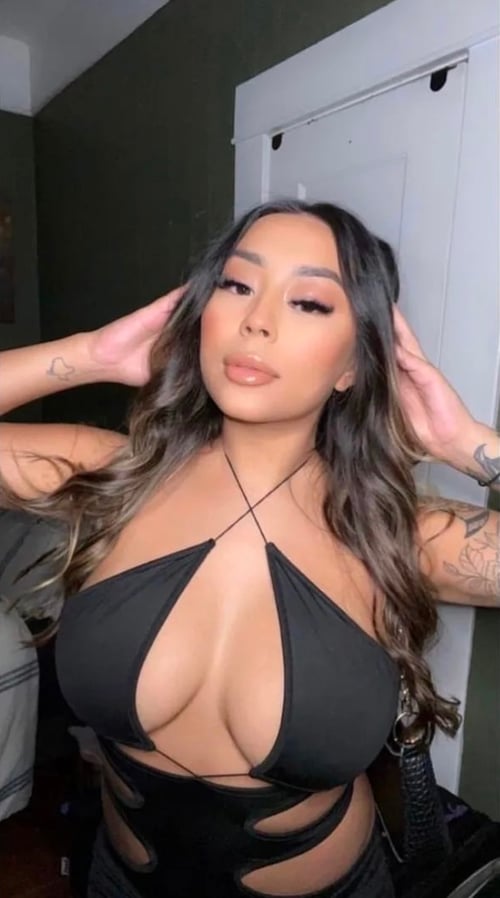 🍆Freaky Dick drainer💦with an irresistible figure😌 to explore your mind🥵