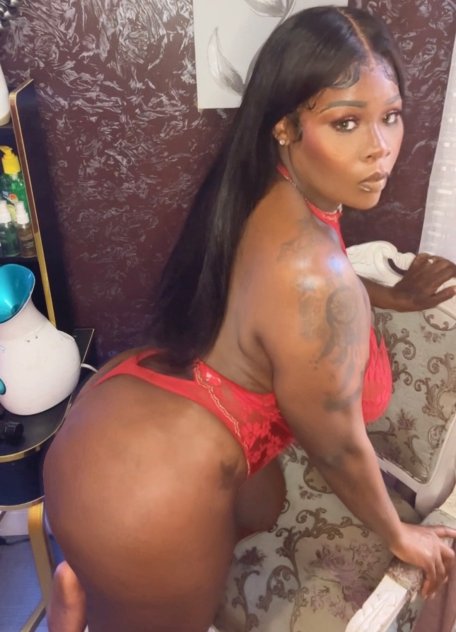 🧊Prettyyy Thick Goddess Super Squirter