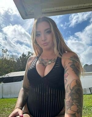 Escort available, Snapchat robin_stacy04, 9295863050