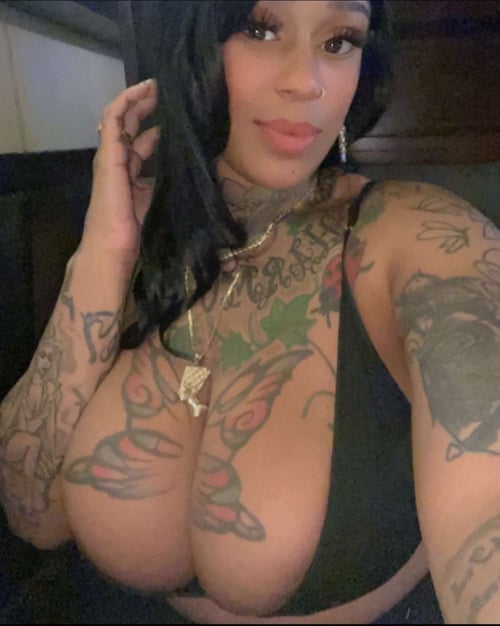 Available for wild fun & Fantasies. Reach out for incall n outcall menu