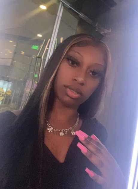PERFECT SLIM THICKNESS🤤 WET & READY FOR YOU🥵