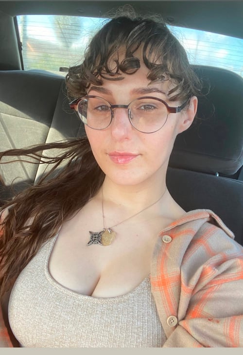 I offer affordable massage with sex💦I’m professional discreet and genuine