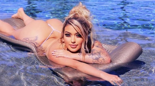 Elite companion. Sensual curvy latina