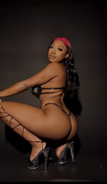 Incalls & Outcalls Available, Fun Sized Beauty! ๐